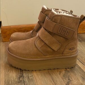 UGG Neumel Platform Boots